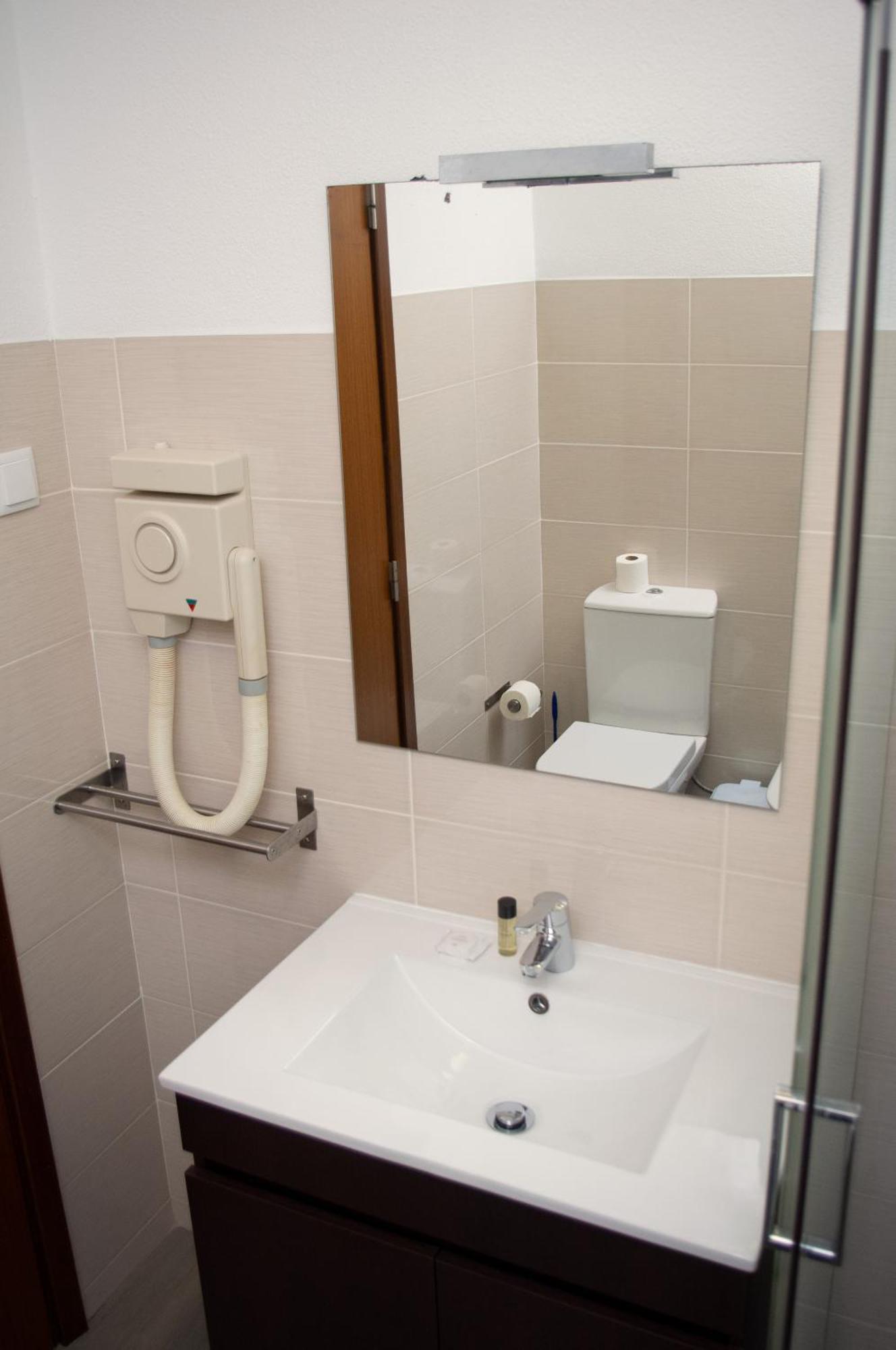 Apartamentos Monte Da Rosa ヴィラ・ノヴァ・デ・ミルフォンテス エクステリア 写真