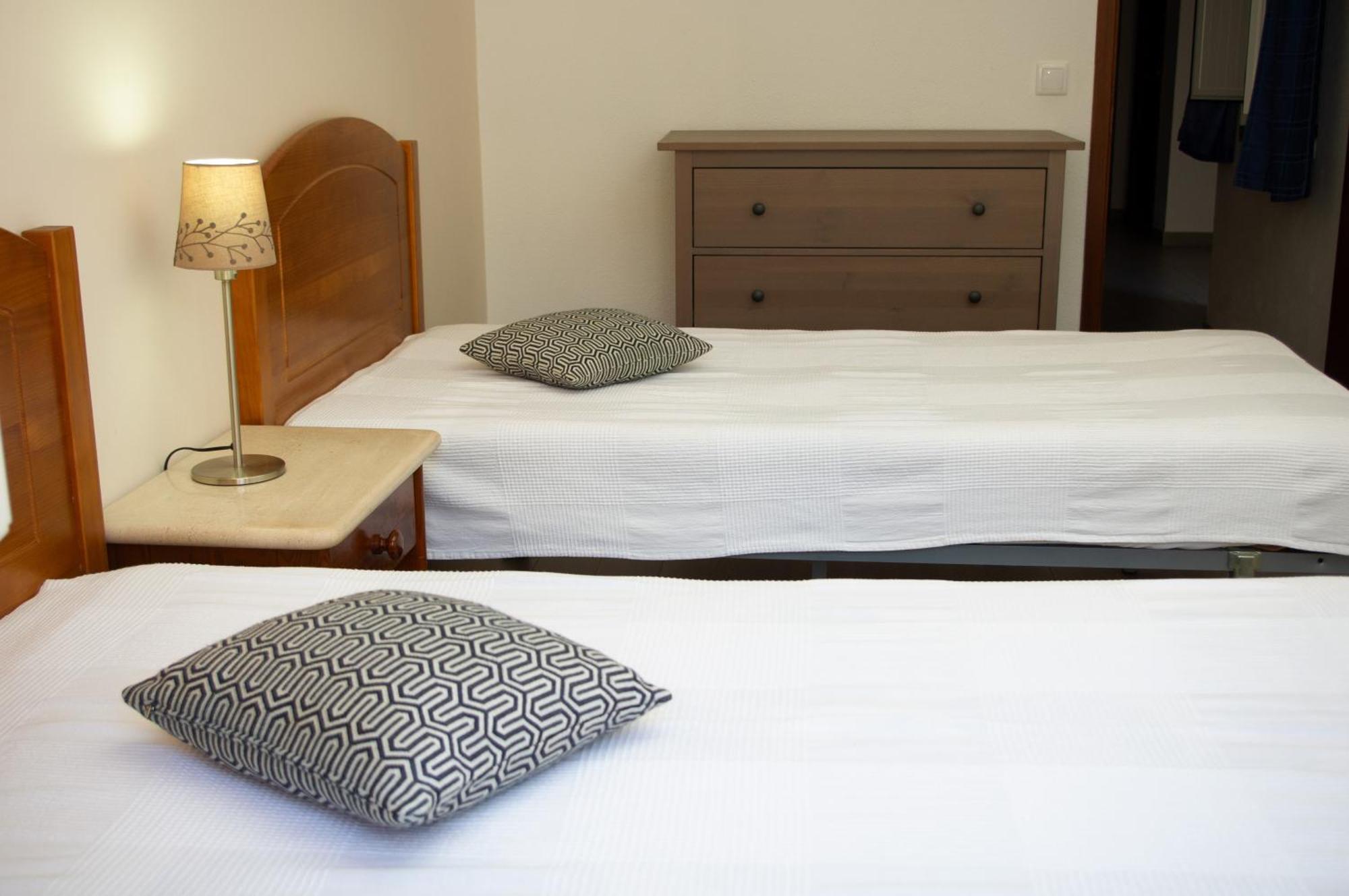 Apartamentos Monte Da Rosa ヴィラ・ノヴァ・デ・ミルフォンテス エクステリア 写真