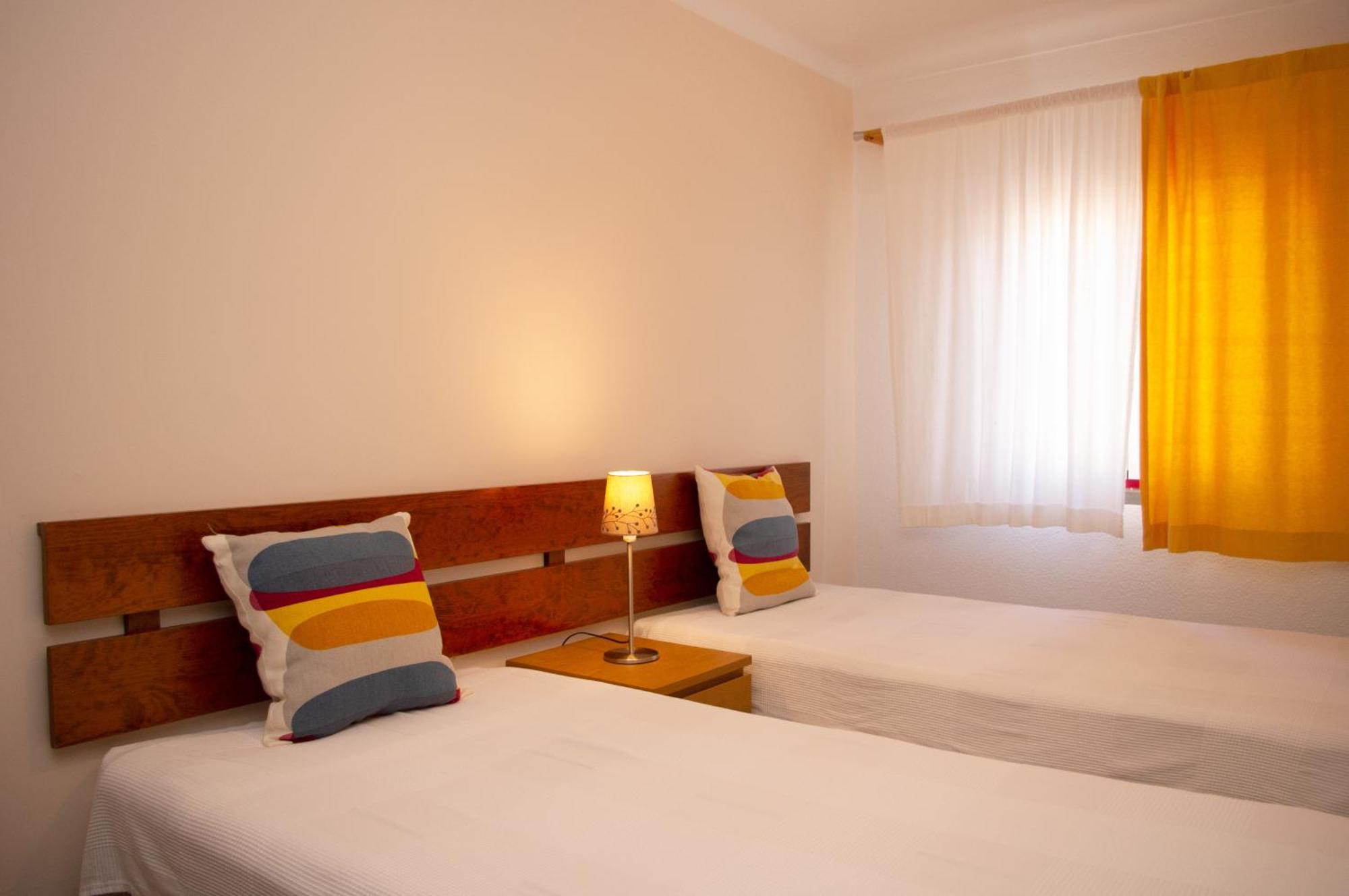 Apartamentos Monte Da Rosa ヴィラ・ノヴァ・デ・ミルフォンテス エクステリア 写真