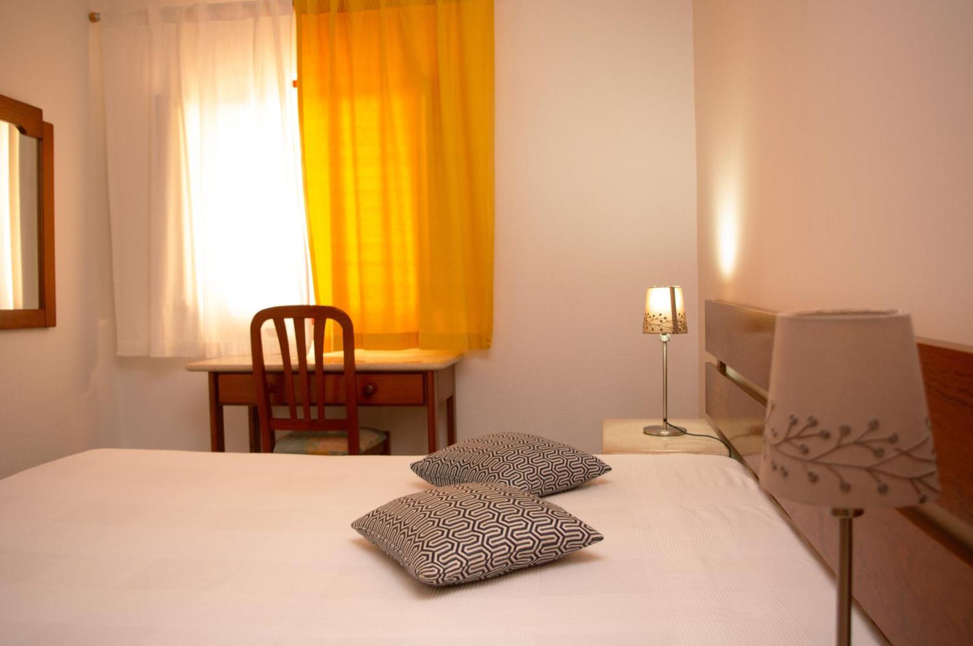 Apartamentos Monte Da Rosa ヴィラ・ノヴァ・デ・ミルフォンテス エクステリア 写真